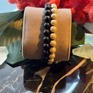 Elegant Black and Cream Beaded Bracelet